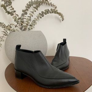 Everlane Italian Made Blk Leather Booties